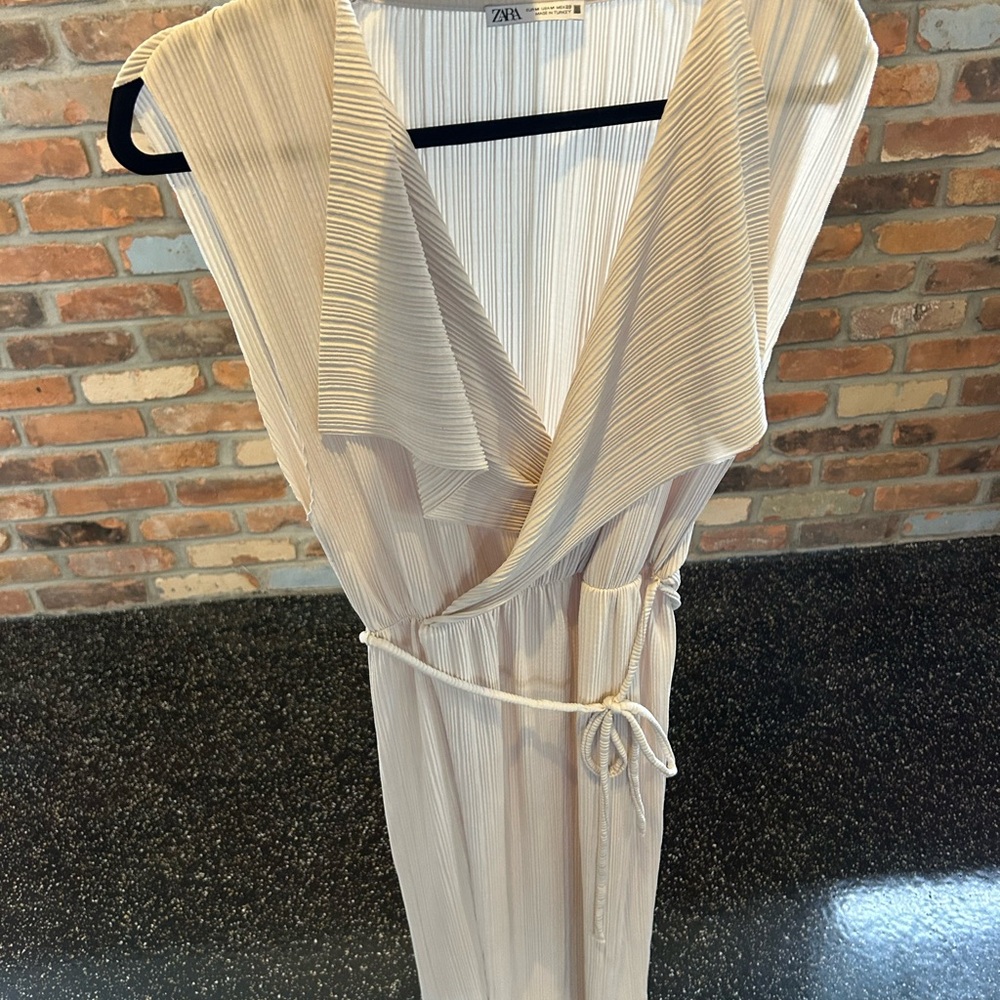 Zara Beige Ribbed Midi Dress